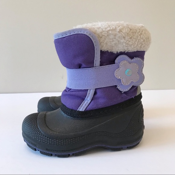 3/20$ Kid’s winter boots size 5 - Picture 1 of 12